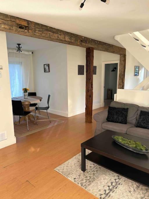 Cottage Retreat On 11 Acres Flesherton 外观 照片
